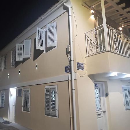 Garitsa Apartments Corfu  المظهر الخارجي الصورة