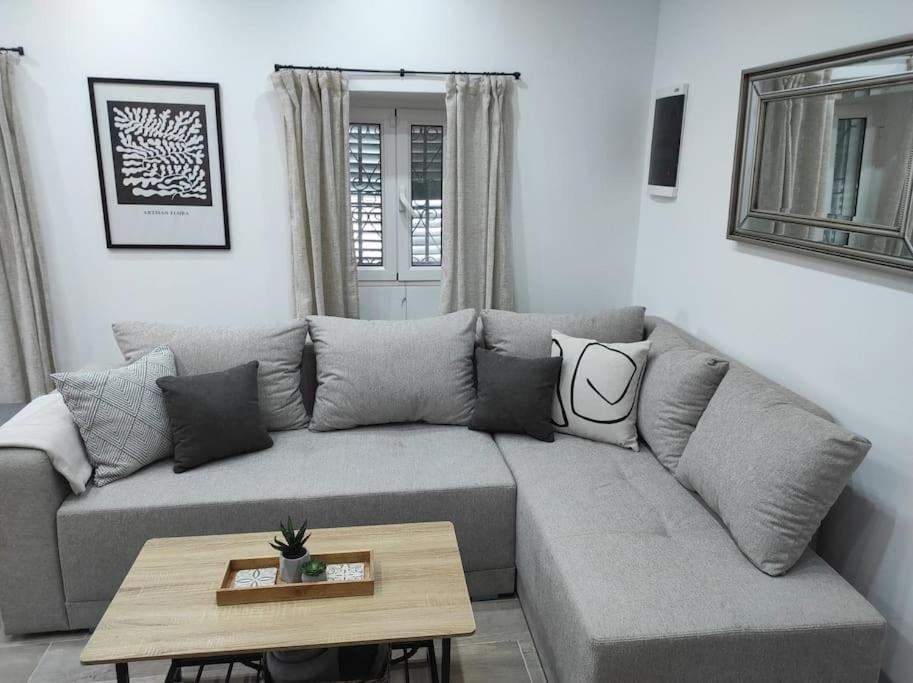 Garitsa Apartments Corfu  المظهر الخارجي الصورة